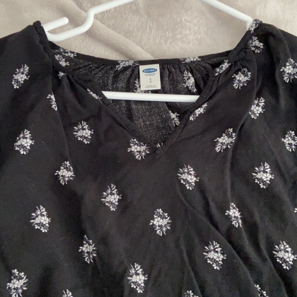 Floral top - Picture 2 of 3